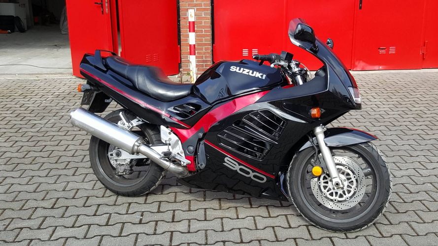 RF 900 R