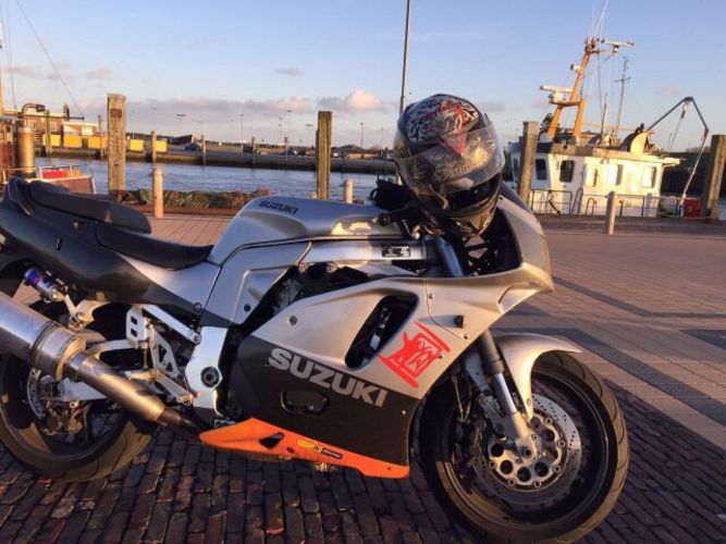 GS 1000 R